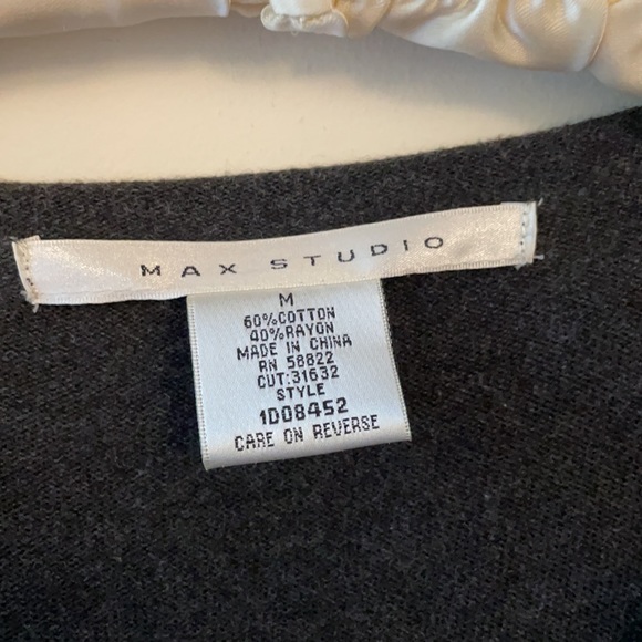 Max Studio sweater dress - Picture 2 of 2